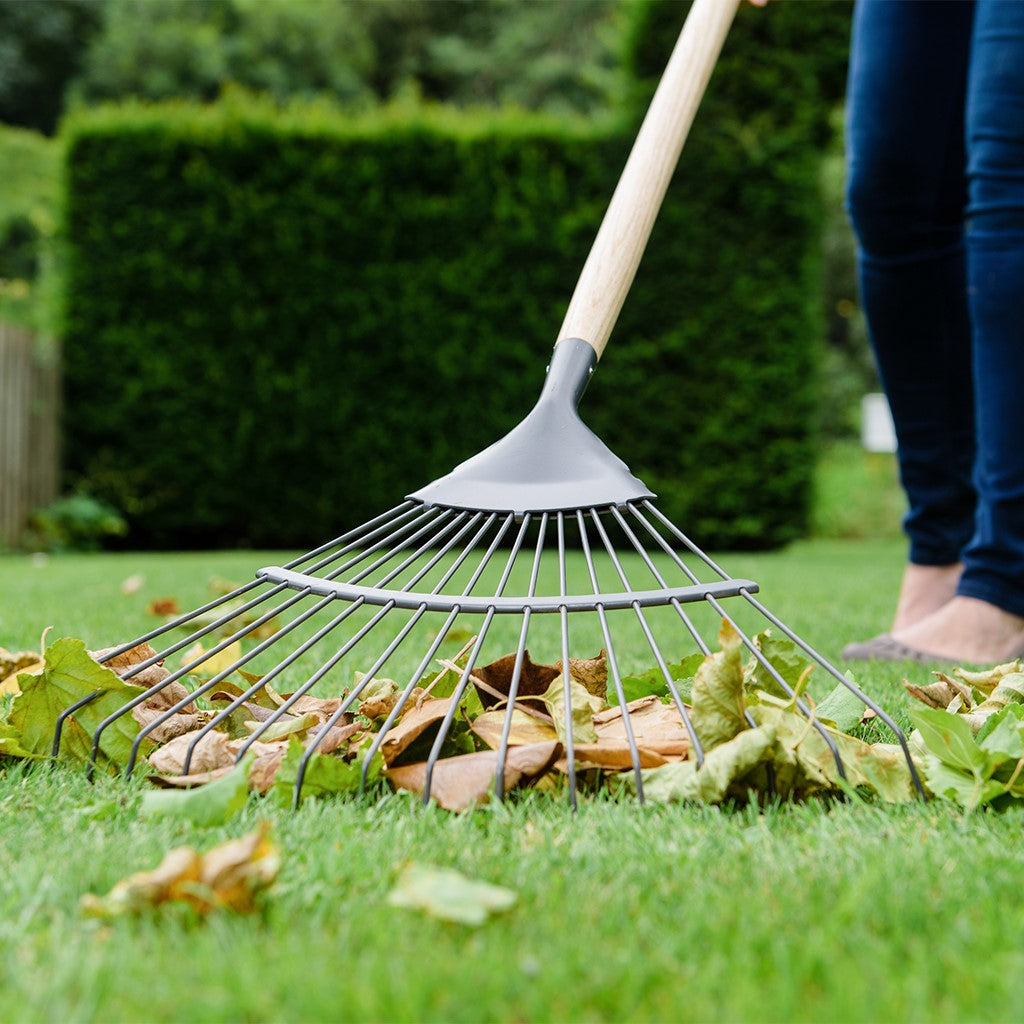 Kent & Stowe Carbon Steel Lawn Leaf Rake