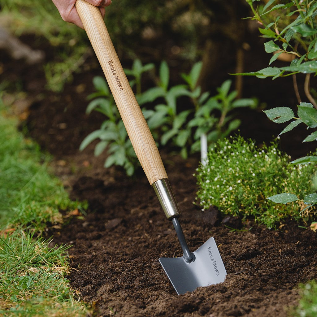 Kent & Stowe Carbon Steel Border Hand Trowel